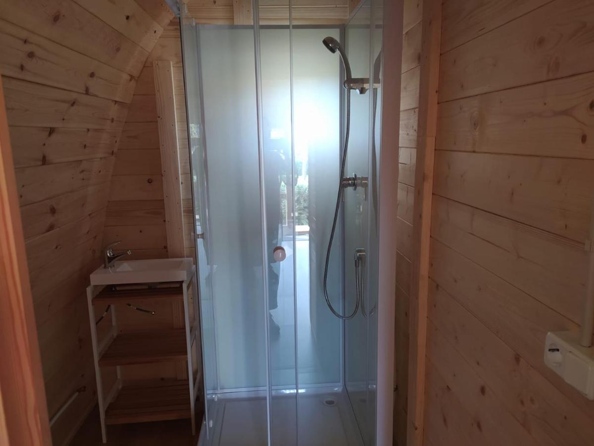 Bungalow 3 Personas - Camping Playa De Tapia Tapia De Casariego Bagian luar foto